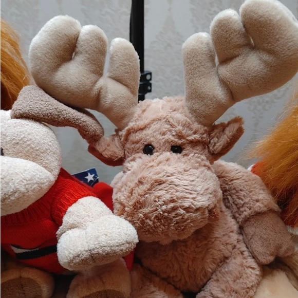 Tommy Hilfiger Stuffies - Picture 3 of 5